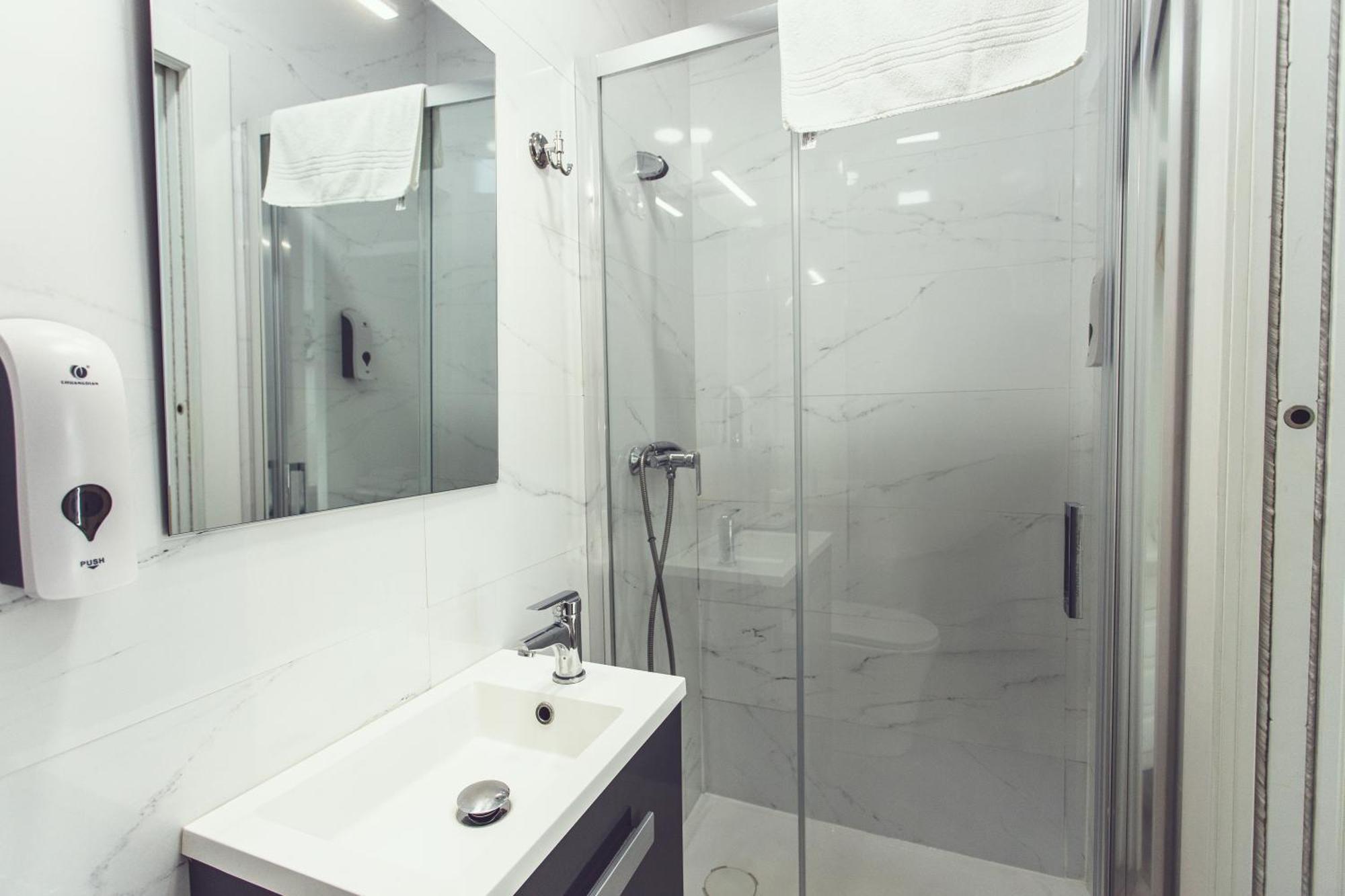 Habitaciones El Olivo, Calidad Y Reformardo Úbeda Esterno foto