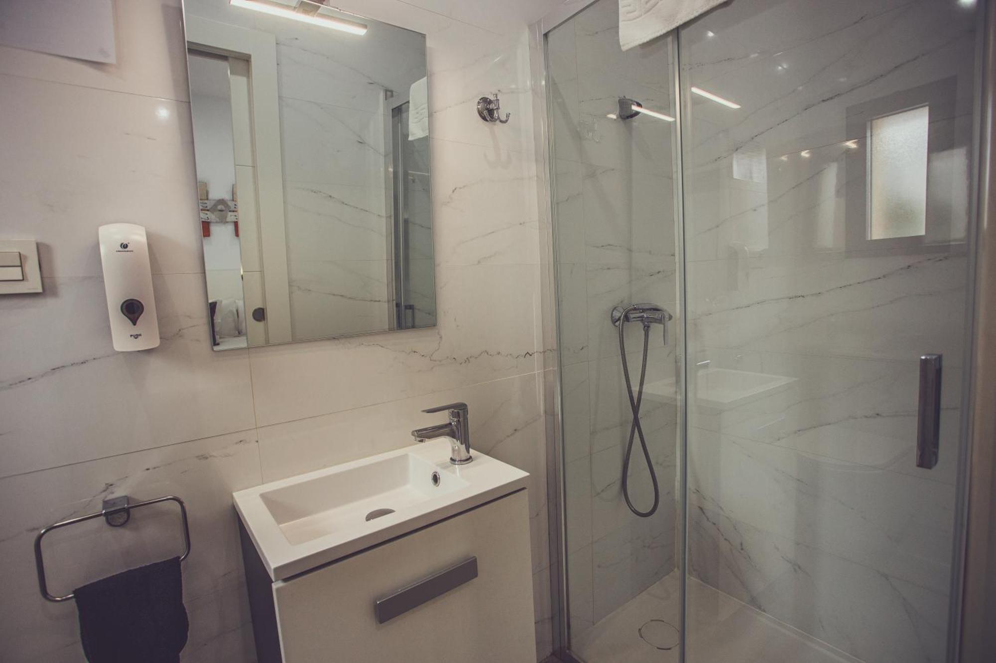 Habitaciones El Olivo, Calidad Y Reformardo Úbeda Esterno foto